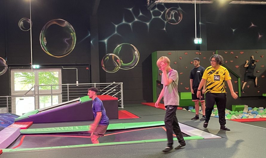 Superfly – 9. Jahrgang besucht Trampolin Indoorpark